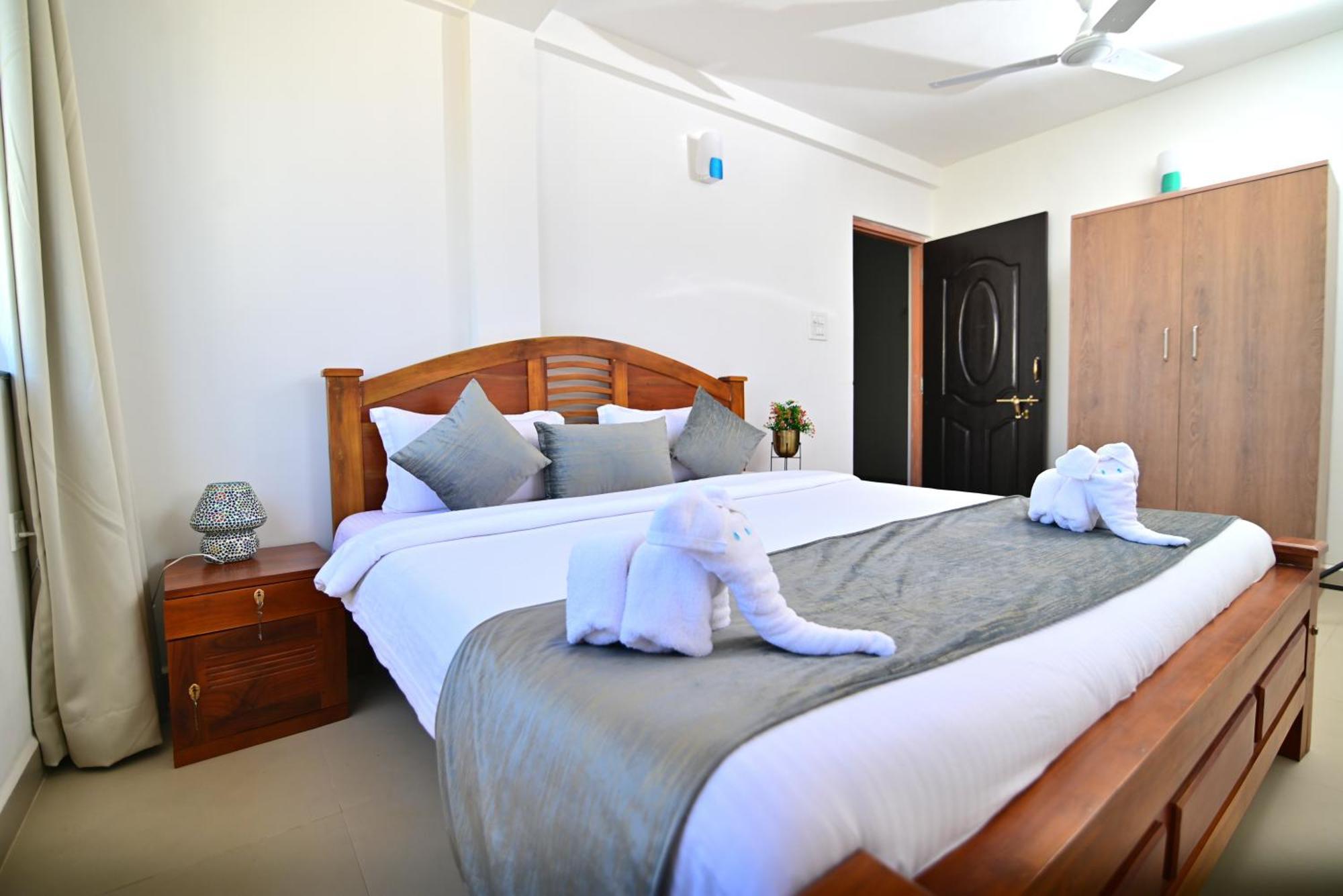 Q Lite Calangute Otel Dış mekan fotoğraf