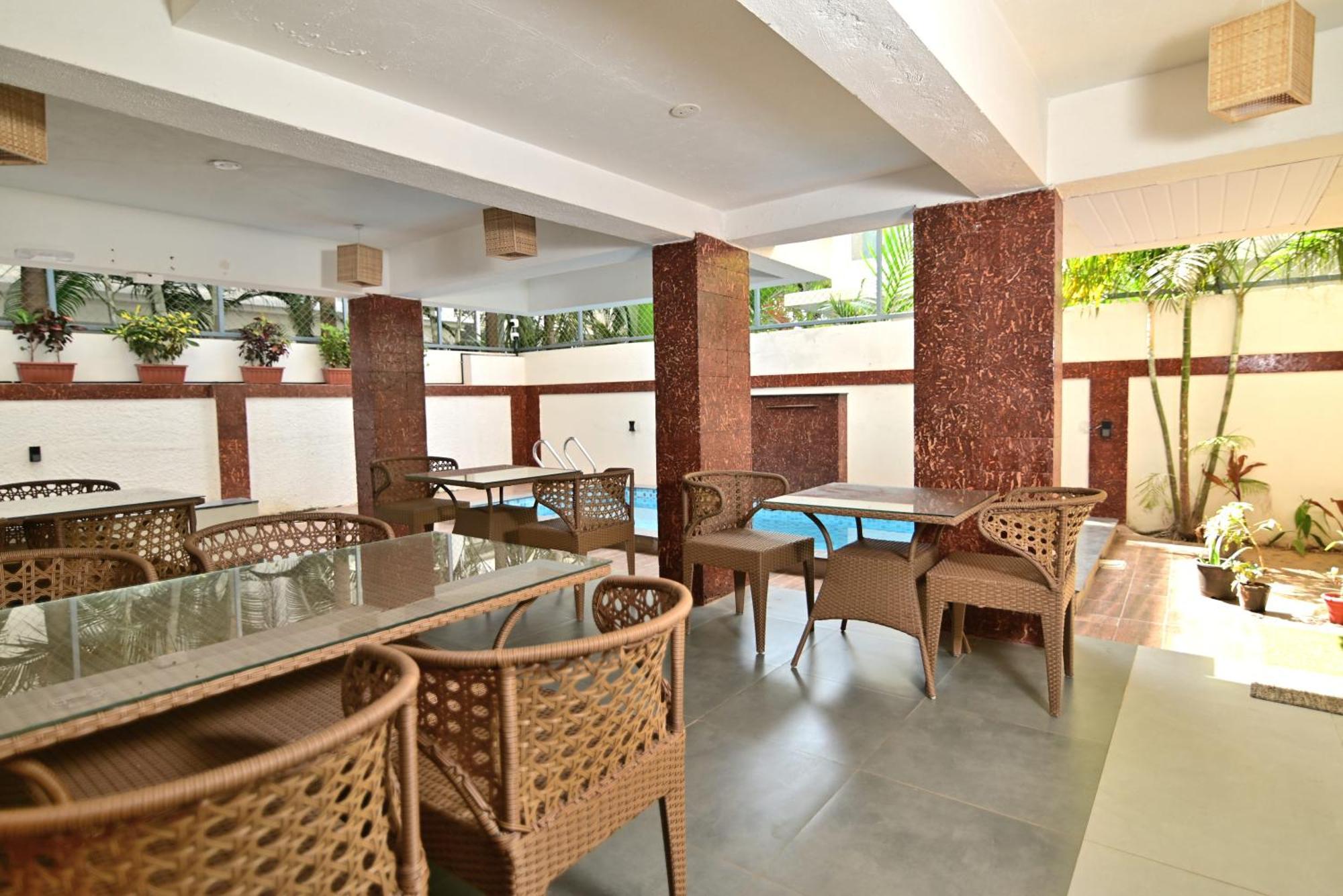 Q Lite Calangute Otel Dış mekan fotoğraf