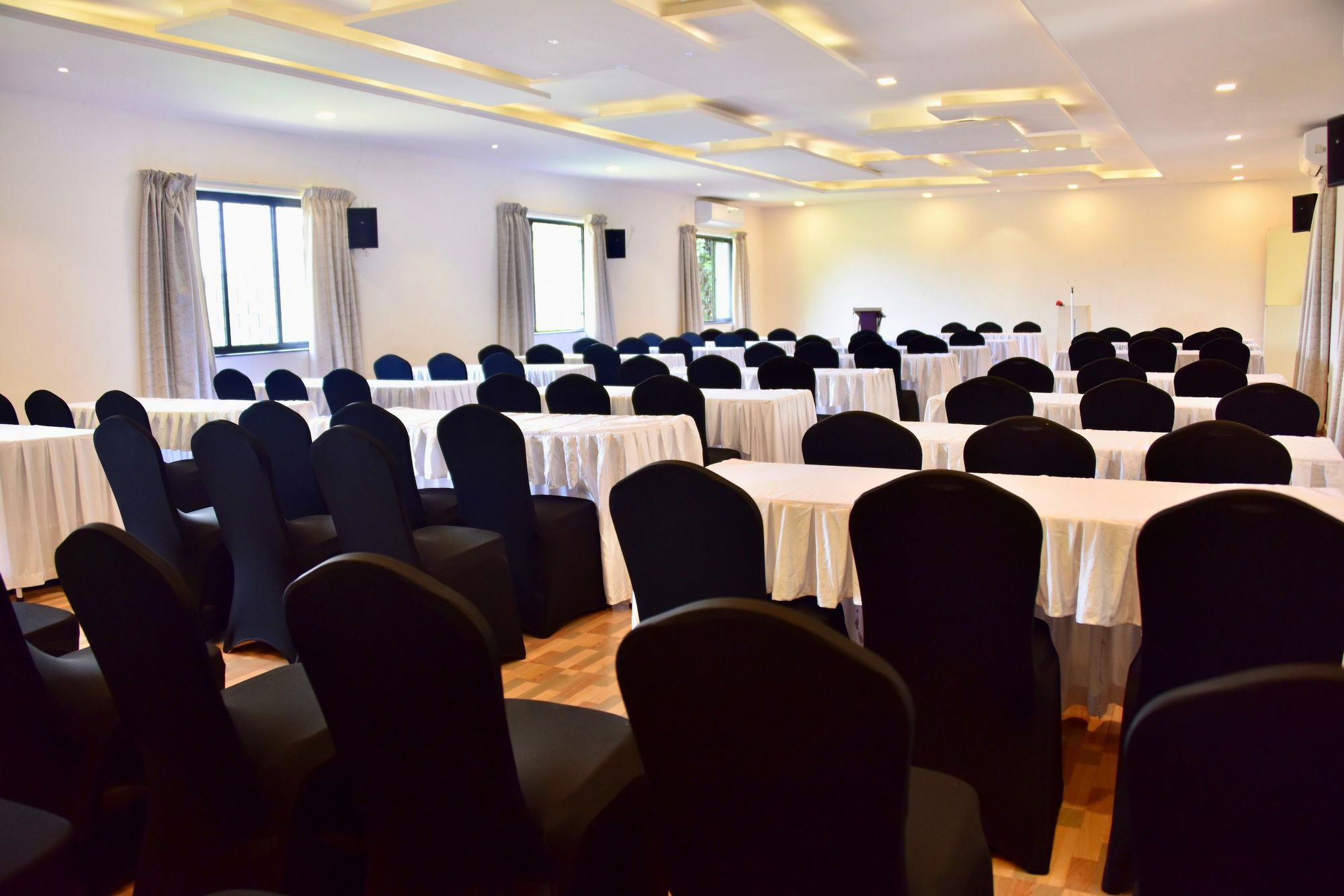 Q Lite Calangute Otel Dış mekan fotoğraf